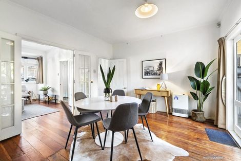 Photo of property in 15 Green Street, Newtown, Wellington, 6021