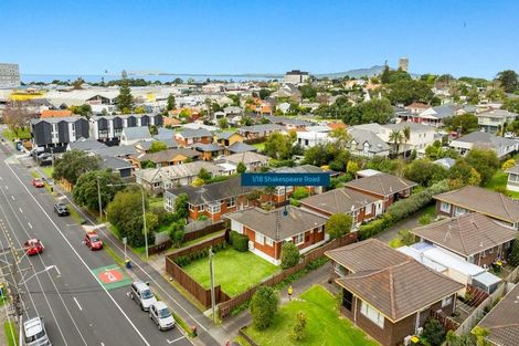 Photo of property in 1/18 Shakespeare Road, Milford, Auckland, 0620