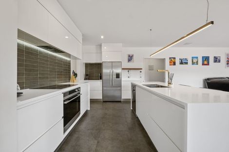 Photo of property in 22 Mercade Close, Stratford, 4332