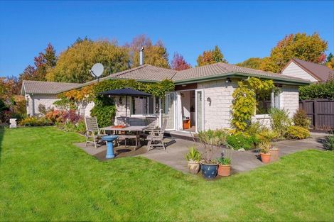Photo of property in 5 Lodge Place, Ilam, Christchurch, 8041