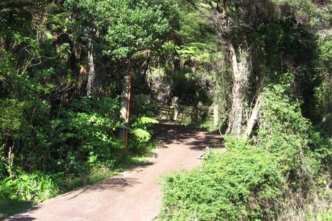 Photo of property in 270 Konini Road, Titirangi, Auckland, 0604