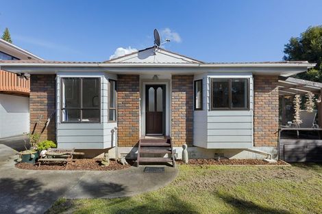 Photo of property in 2/12 Fitzwilliam Drive, Torbay, Auckland, 0630