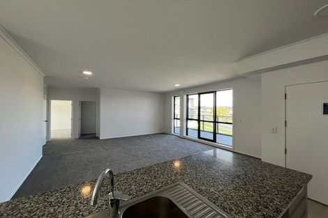 Photo of property in 4/11 Carlos Drive, Flat Bush, Auckland, 2016