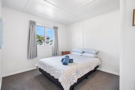 Photo of property in 2a Finch Street, One Tree Point, 0118