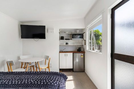 Photo of property in 128 Diana Avenue, Whangamata, 3620