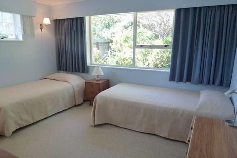 Photo of property in 25b Pehi Kupa Street, Waikanae, 5036