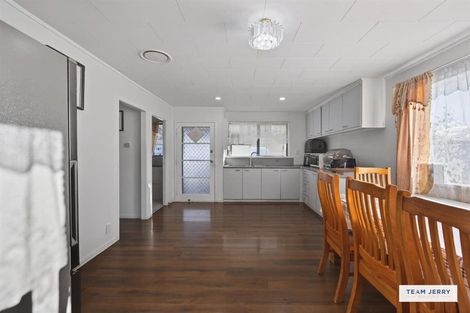 Photo of property in 9 Shalimar Place, Clover Park, Auckland, 2019