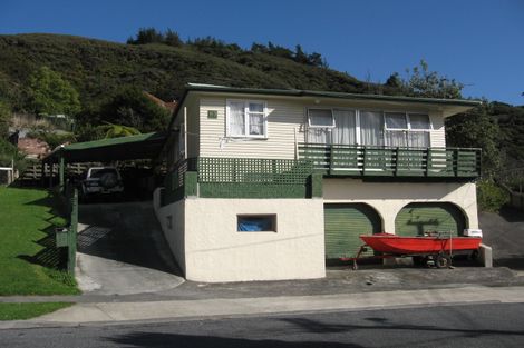 Photo of property in 83 Judd Crescent, Naenae, Lower Hutt, 5011