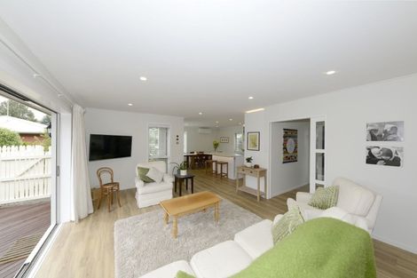 Photo of property in 11 Ludecke Place, Sockburn, Christchurch, 8042