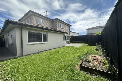Photo of property in 4 Lorenzo Way, Flat Bush, Auckland, 2016