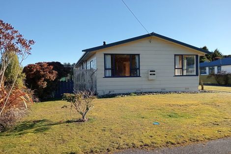 Photo of property in 10 Erskine Street, Tuatapere, 9620