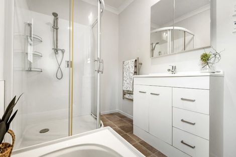 Photo of property in 17 Greenock Road, Ranui, Auckland, 0612