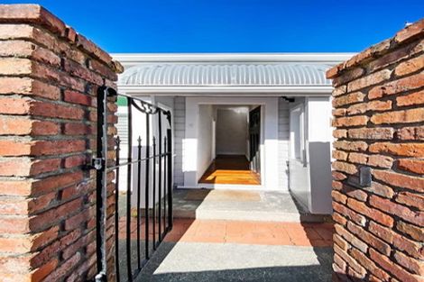 Photo of property in 55 Mckinley Crescent, Brooklyn, Wellington, 6021