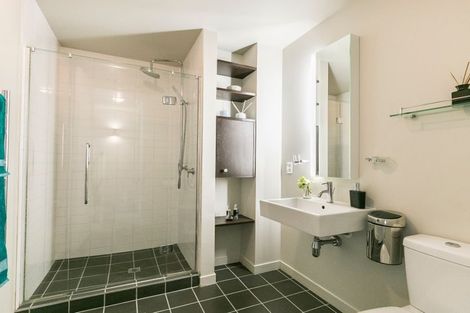 Photo of property in Montreaux Apartments, 2a/164 The Terrace, Wellington Central, Wellington, 6011