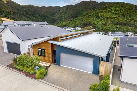 Photo of property in 3 Ramarama Lane, Crofton Downs, Wellington, 6035