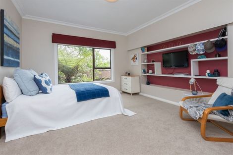 Photo of property in 22 Morrow Avenue, Bucklands Beach, Auckland, 2012