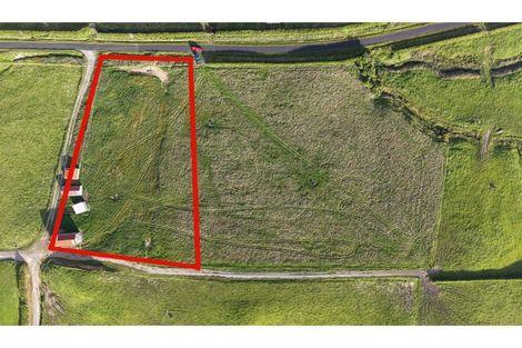 Photo of property in 693 Kent Road, Korito, New Plymouth, 4371