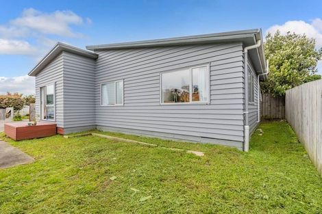 Photo of property in 163a Beach Haven Road, Beach Haven, Auckland, 0626
