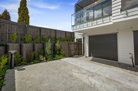 Photo of property in 7/13 Fairdale Place, Birkdale, Auckland, 0626