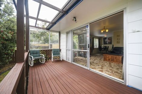 Photo of property in 5 Hillcrest Drive, Kelvin Grove, Palmerston North, 4414