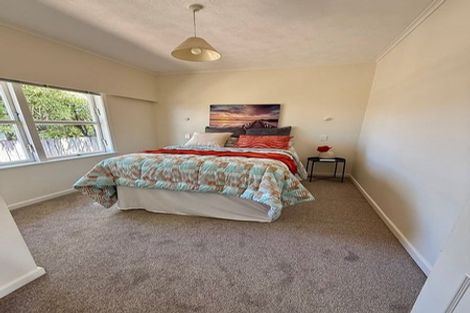 Photo of property in 57 Forrest Hill Road, Milford, Auckland, 0620