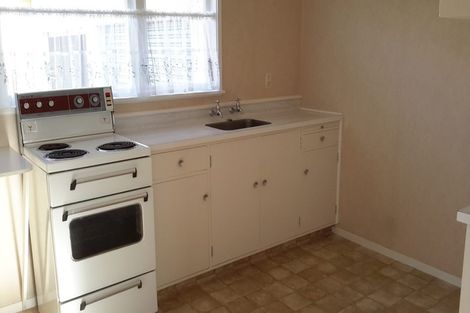 Photo of property in 713 Pioneer Highway, Takaro, Palmerston North, 4412