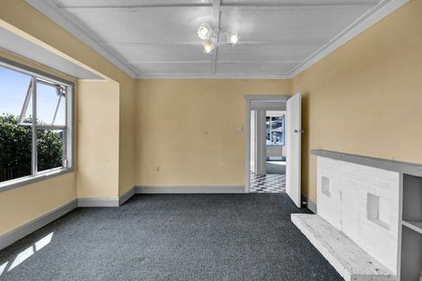 Photo of property in 54 Pioneer Road, Moturoa, New Plymouth, 4310