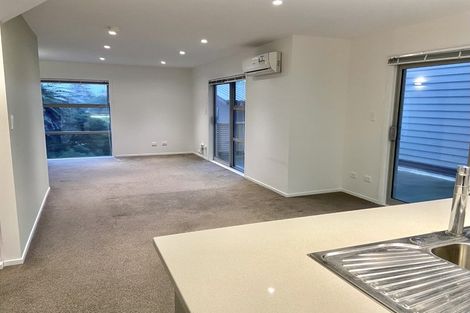 Photo of property in 61u5 Black Rock Road, Newlands, Wellington, 6037