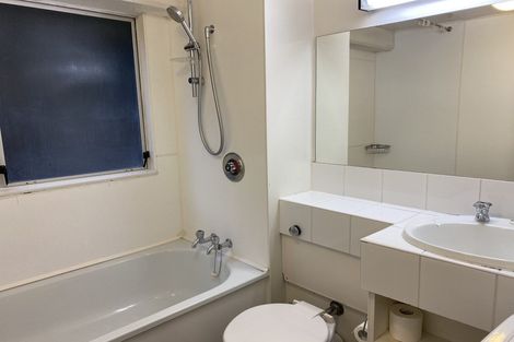 Photo of property in Capital Hill Apartments, 13/54u Hill Street, Thorndon, Wellington, 6011