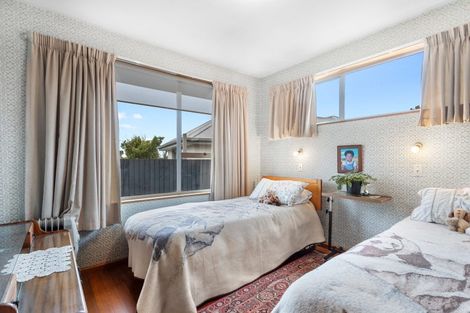 Photo of property in 5 Watson Place, Rangiora, 7400