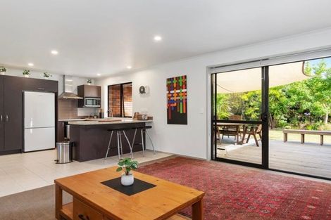 Photo of property in 22 Thelma Road, Mangawhai Heads, Mangawhai, 0505