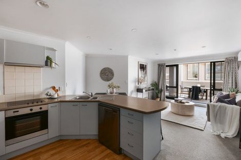 Photo of property in 11/281 Maunganui Road, Mount Maunganui, 3116