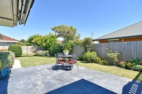 Photo of property in 45 Wilsons Road, Saint Martins, Christchurch, 8022