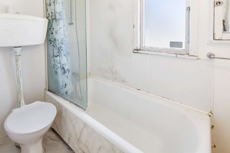 Photo of property in 1 Manuka Street, Castlecliff, Whanganui, 4501