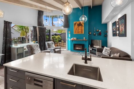 Photo of property in 19b Commins Road, Onerahi, Whangarei, 0110