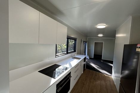 Photo of property in 33 Postgate Drive, Whitby, Porirua, 5024