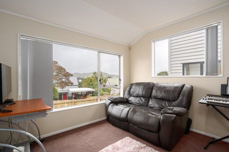 Photo of property in 5 Abilene Crescent, Churton Park, Wellington, 6037