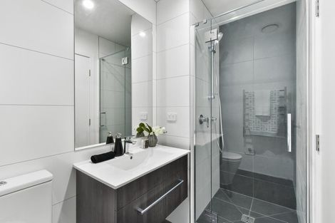 Photo of property in 1207/8 Lakewood Court, Manukau, Auckland, 2104