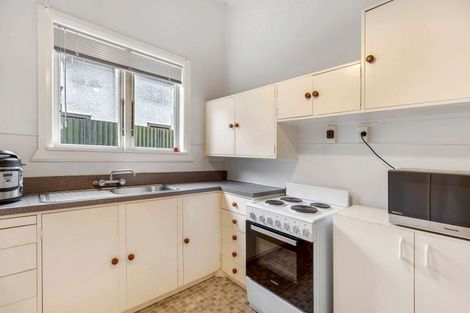 Photo of property in 127 Linton Street, West End, Palmerston North, 4410