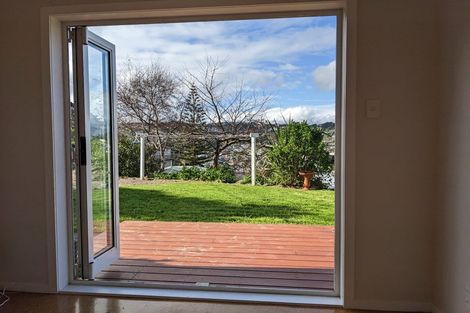 Photo of property in 2 Liddel Grove, Island Bay, Wellington, 6023