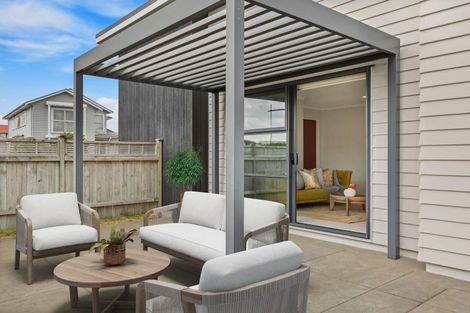 Photo of property in 30 Tyler Davies Drive, Red Beach, 0932