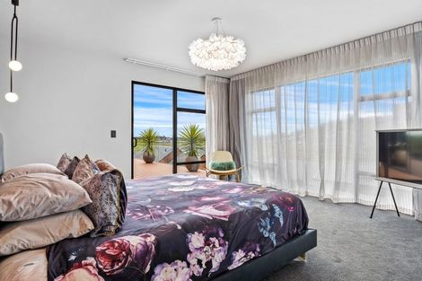 Photo of property in 12 Round Hill Rise, Cracroft, Christchurch, 8022