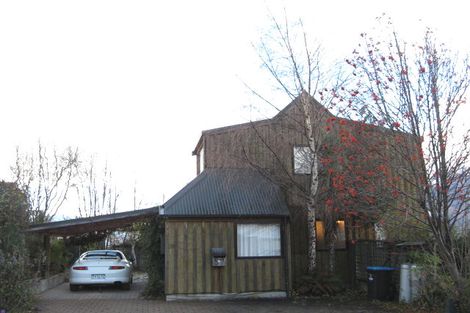 Photo of property in 17 Stone Ridge Place, Queenstown, 9300