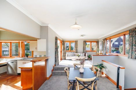 Photo of property in 28 Karina Terrace, Roslyn, Palmerston North, 4414