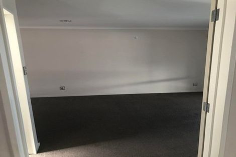 Photo of property in 13 Kerrykeel Drive, Flat Bush, Auckland, 2019