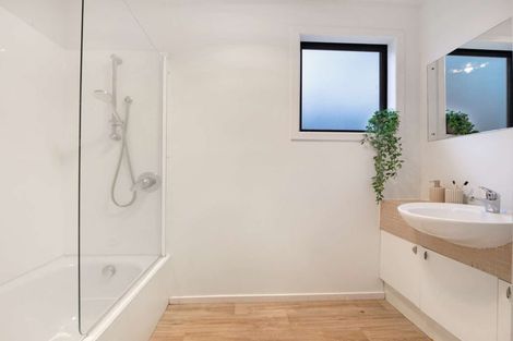 Photo of property in 2/42 Heywood Terrace, Richmond, Christchurch, 8013