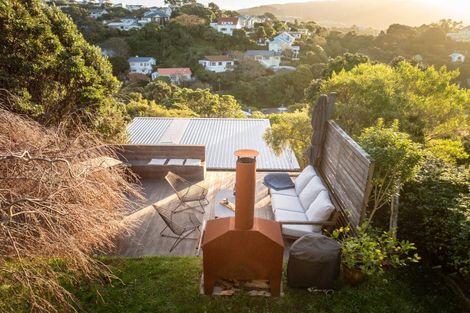 Photo of property in 12 Highland Crescent, Wadestown, Wellington, 6012