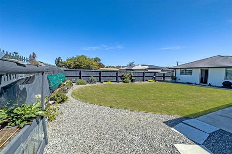 Photo of property in 39 Vivian Street, Burwood, Christchurch, 8083