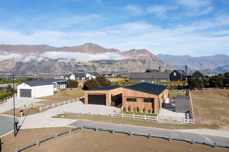 Photo of property in 9 Bull Ridge, Wanaka, 9305