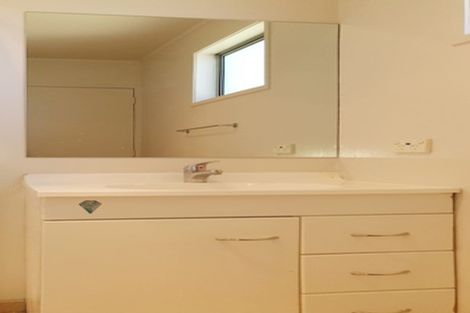 Photo of property in 105 Sycamore Drive, Sunnynook, Auckland, 0620